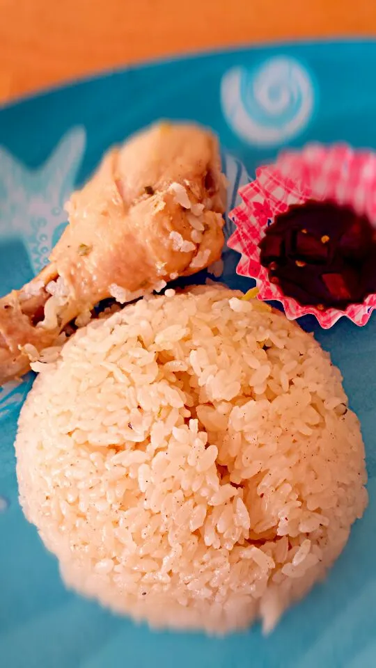 Chicken Hainan Rice (with spicy soy sauce)|laksmi nurul ismiraさん