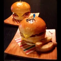 張り切ってハンバーガー作っていたら‥レタス無かったのです(⌯˃̶᷄ ꈊ˂̶᷄ ૢ)ꋧ