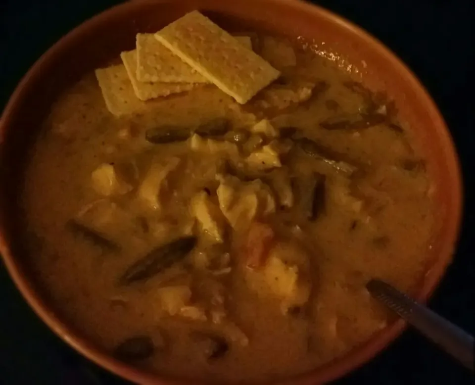 Homemade creamy chicken and vegetable soup with roasted peppers #homemade #tastegood #goodforcolds|christl babcockさん