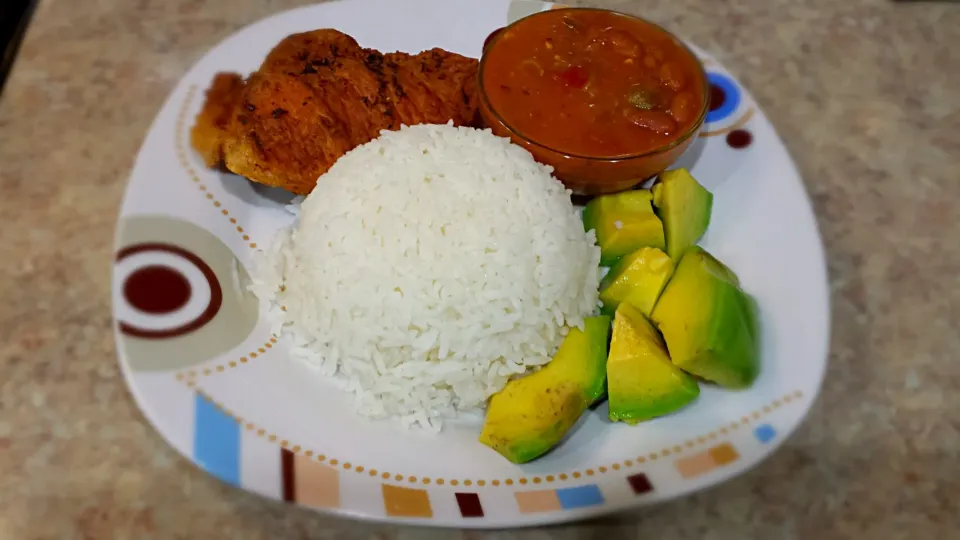 Pork Chop, Rice & Beans w/ Avocado on the side
(Puerto Rican Style)|Anna Mendoros-Rodriguezさん