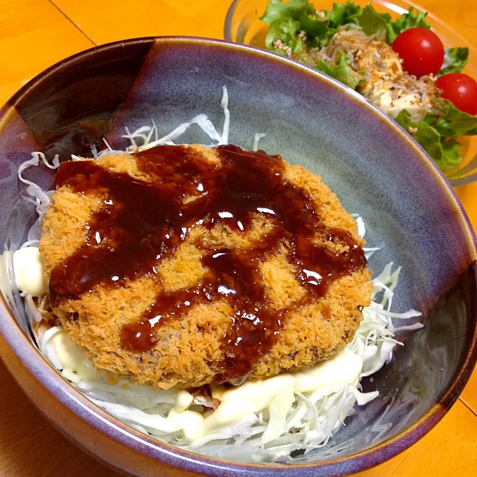 メンチカツ丼|カウンター嬢さん