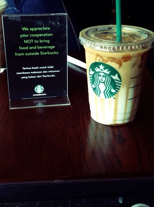 starbucks caramel macchiato|diyan candraさん