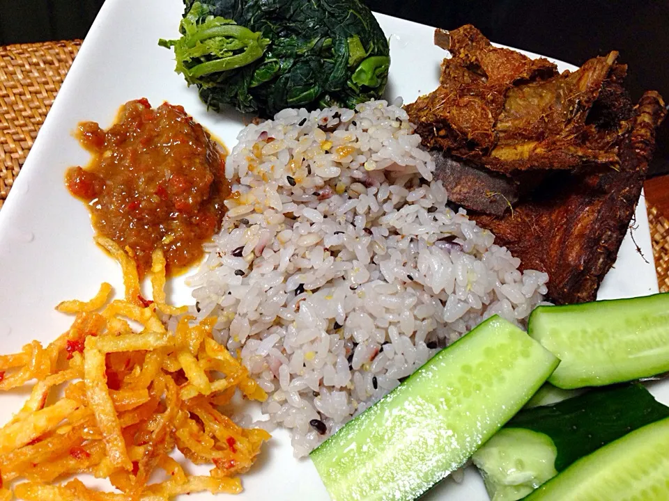 Snapdishの料理写真:Bebek goreng|yeni kartikasariさん