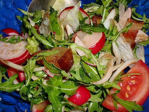 Mixed Salad With Bacon|Tya LaCroaziaさん