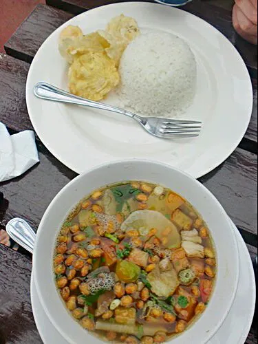 Soto Bandung|Tya LaCroaziaさん