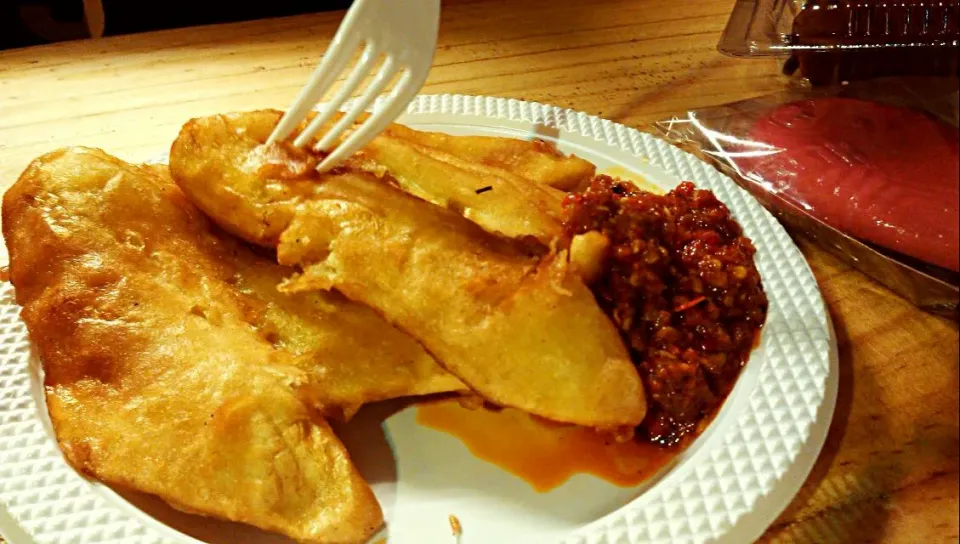 Fried Banana with Sambal Roa|Tya LaCroaziaさん