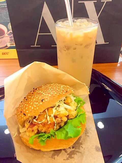 Chicken Sandwich & Ice cafe latte|Liezlさん