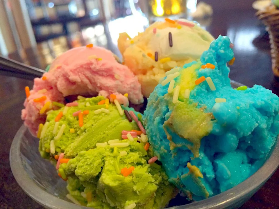 Assorted icecream|harlynさん