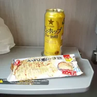 グリーン車内にて、飲んでしまいました。😅|kenjiさん