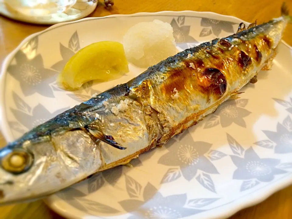 秋刀魚の塩焼き 〜 今日は北海道産|リフルシャッフルさん