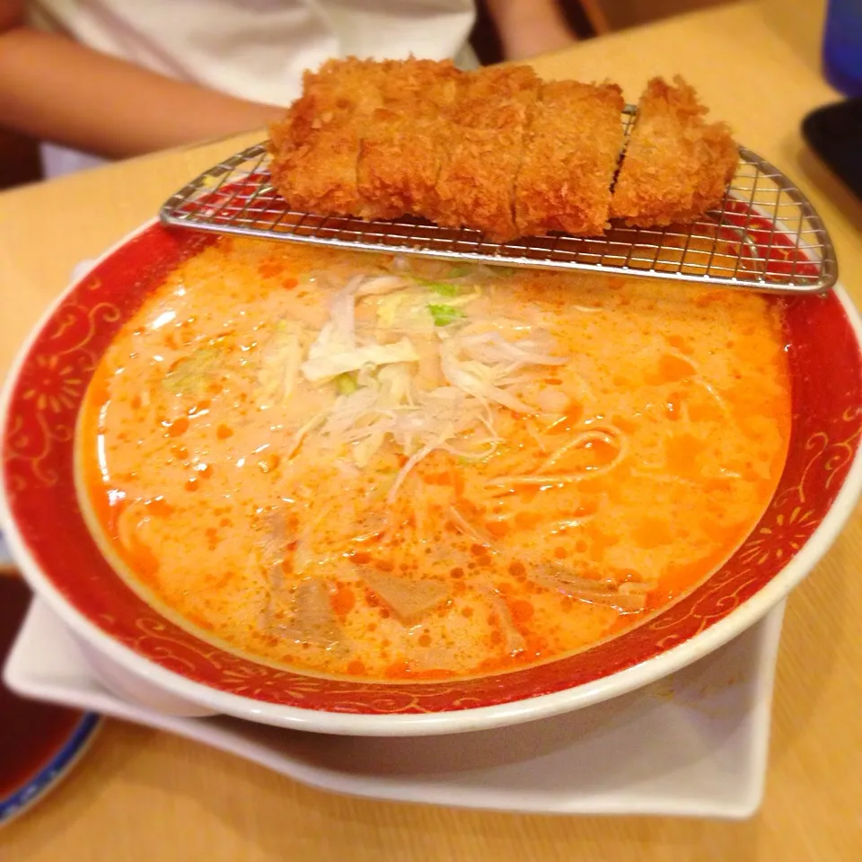 Tonkatsu spicy ramen|해리さん