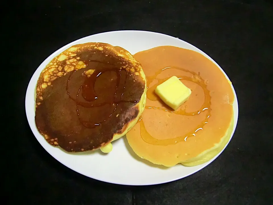 akemiさんのホットケーキがあまりにも美味しそうなので、産まれて初めて、ホットケーキを二枚焼きました。|Hiroshi  Kimuraさん