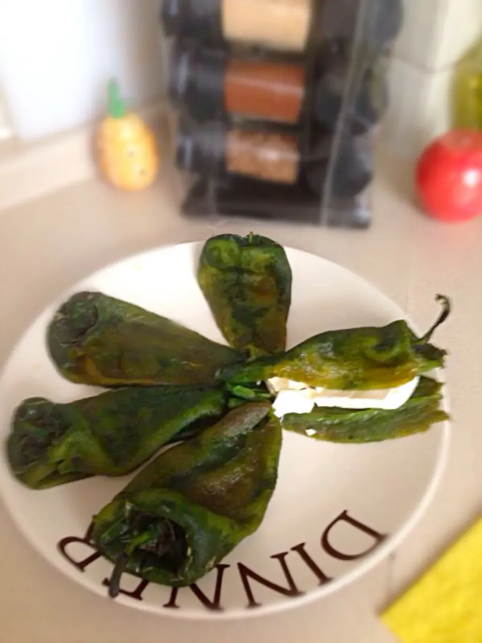 Chiles Rellenos de Queso Panela.|Loreleyさん