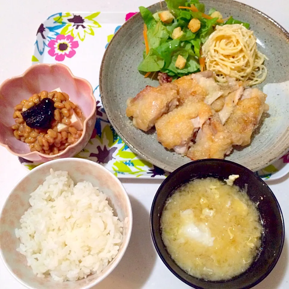 チーズ揚げ鶏🐔たらマヨスパサラ🍅納豆冷奴にキャベツ味噌汁~🍴|Yukiko Noharaさん