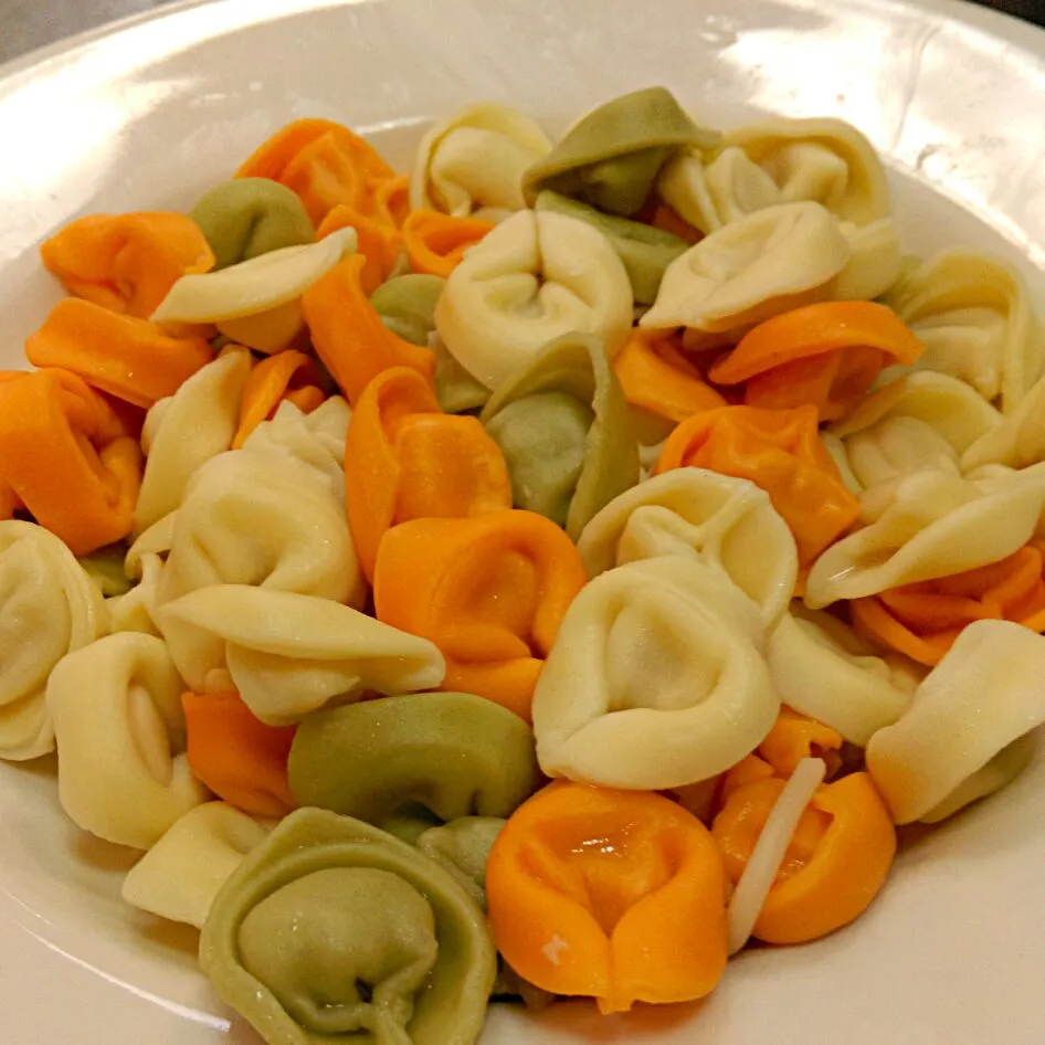 tortellini|vee del Rosarioさん