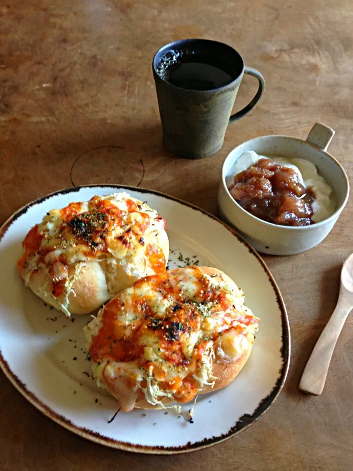 Snapdishの料理写真:焼きホットドック。|ツルさん