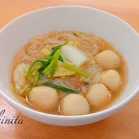 Rice noodle soup with fish ball|Zhinitaさん