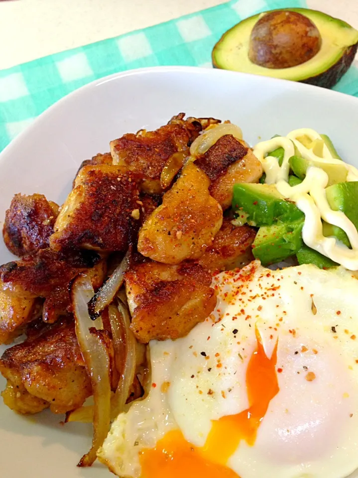 Snapdishの料理写真:ケイジャンチキン丼|エイコさん