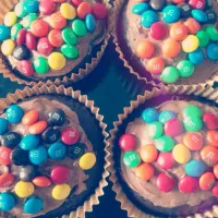 Snapdishの料理写真:M&m chocolate cupcakes~wow~|monicaさん