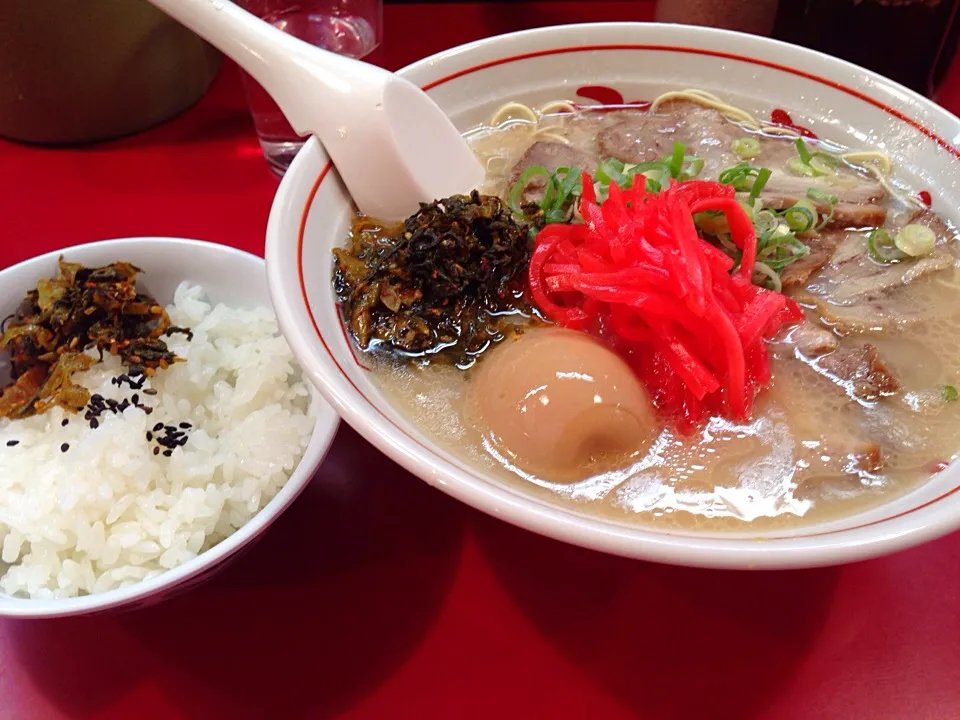 チャーシュー麺＋味玉 バリ堅|流線形さん