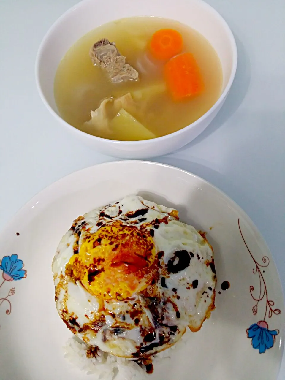 Snapdishの料理写真:ABC Soup & Fried Egg + Steamed Rice|🌷lynnlicious🌷さん