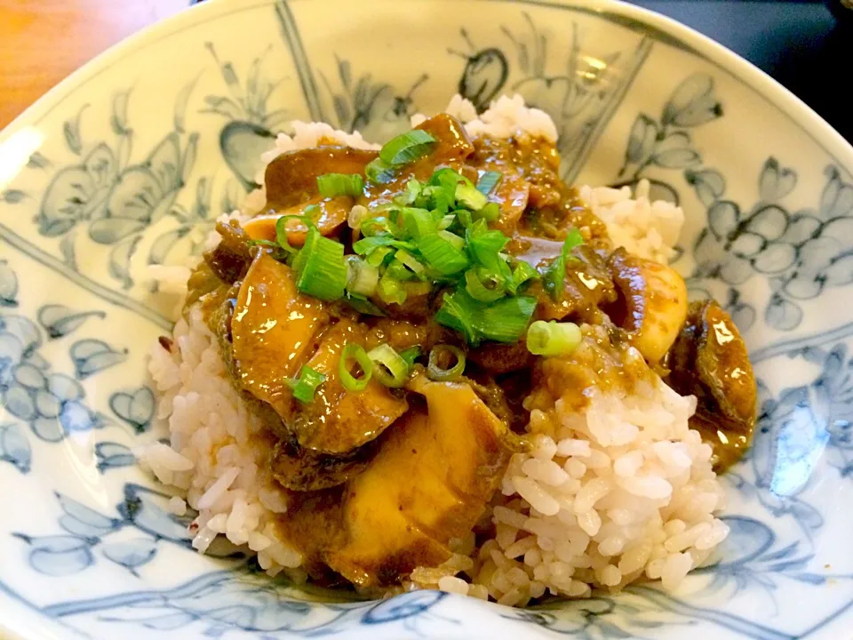 箱根の「いろり家」のアワビ丼|もうちゃんさん