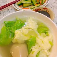 吃飯時間到了~
水餃，蛋花湯⊙ω⊙ @|Winnie Linさん