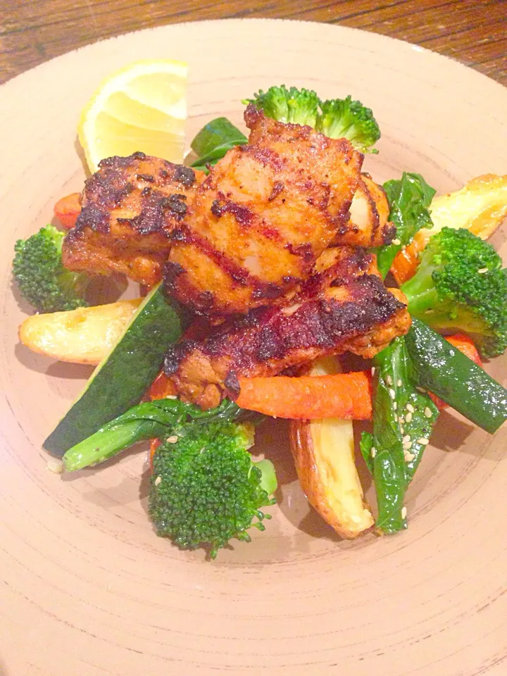 Snapdishの料理写真:Peri Peri Chicken with Roasted Vegetables|Chrisy Hillさん