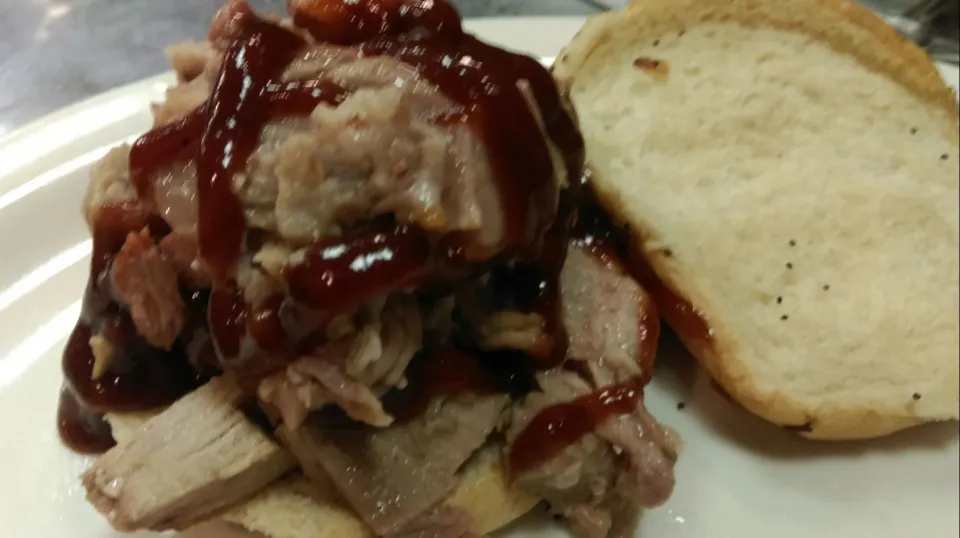 bbq pork sandwich|vee del Rosarioさん