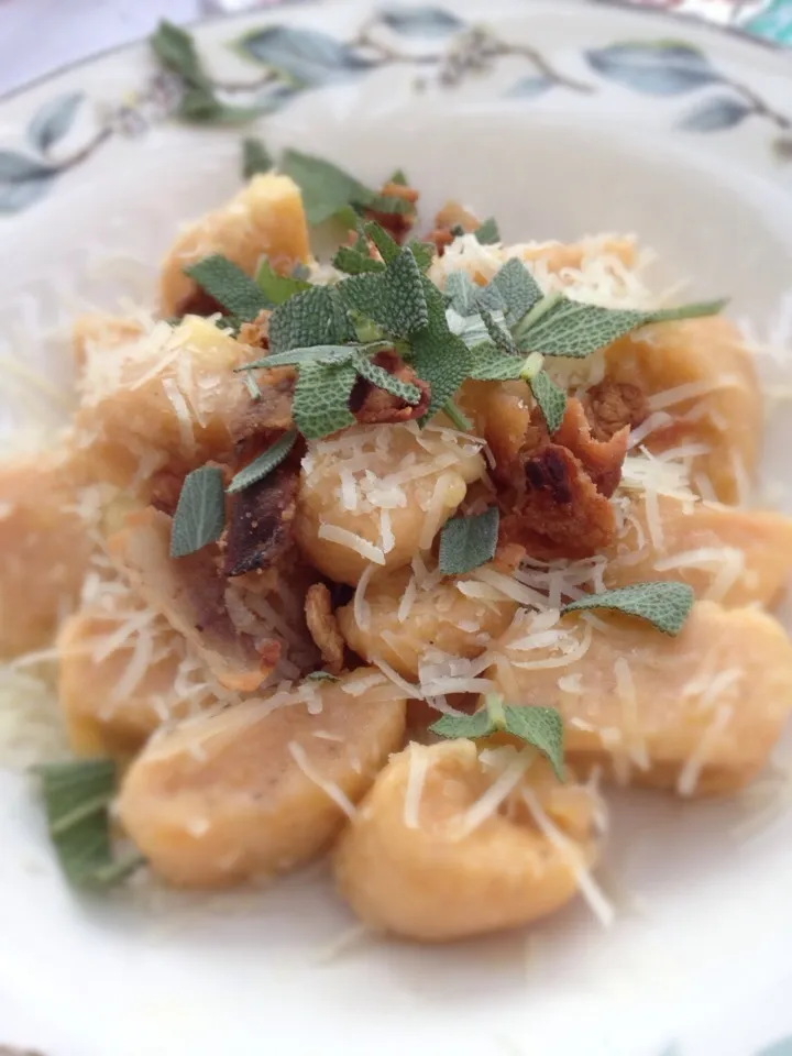 Snapdishの料理写真:Butternut squash gnocchi with sage & Talleggio|Connor J. Mabonさん