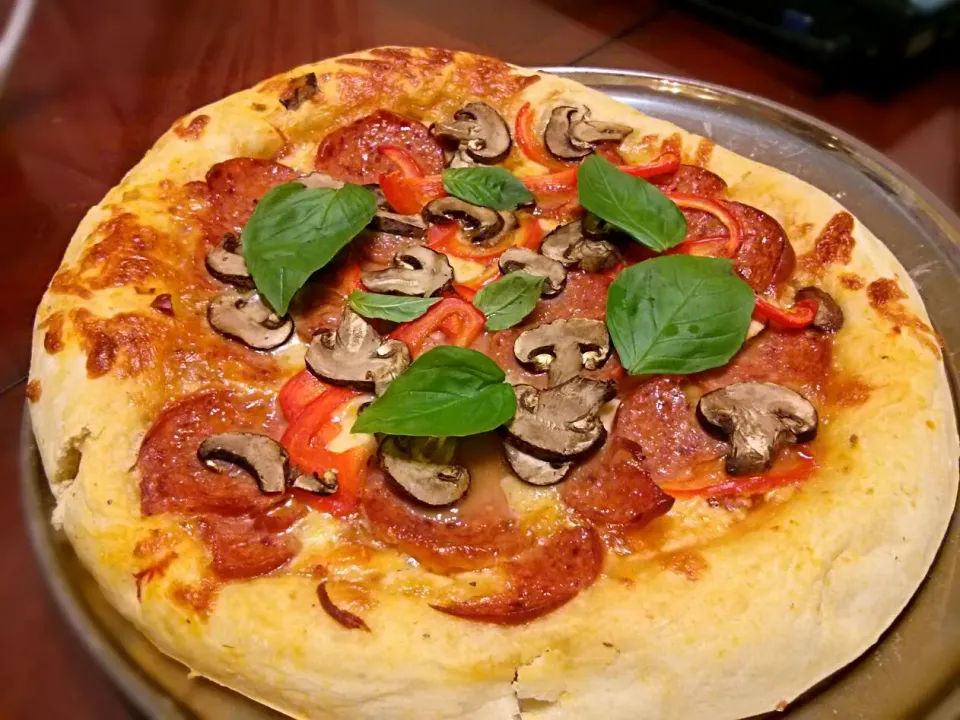 Homemade pizza! <3 #Pizza|Julie Tranさん