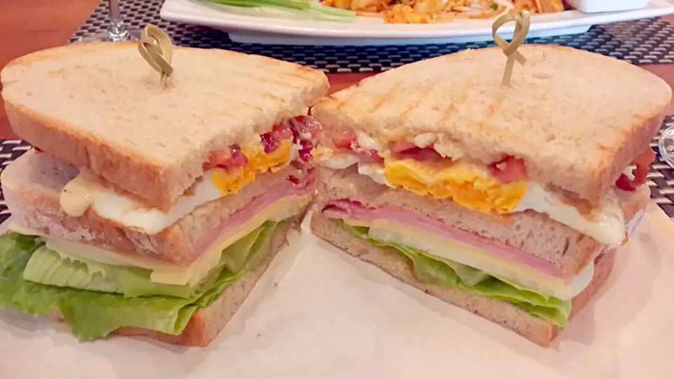 Snapdishの料理写真:club sandwich|anthony williamさん