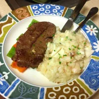 Snapdishの料理写真:Rosemary Steak with Crab-Lobster Risotto|Pepper Pope-Pettisさん