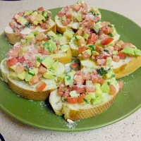 Snapdishの料理写真:Avocado Bruschetta|Pepper Pope-Pettisさん