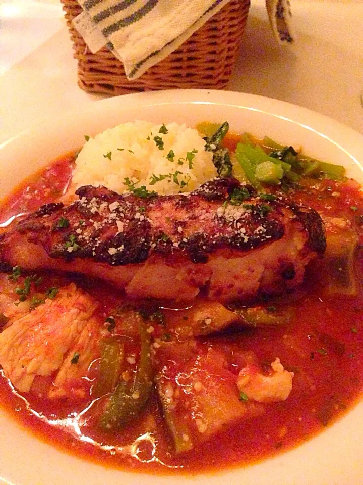 どどーんと鶏のムネ肉のグリルのランチ|橙月さん