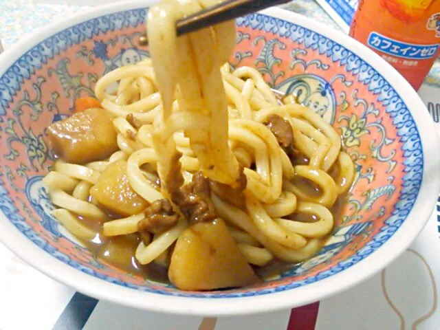 残りのカレーで煮込みうどん|わこさん