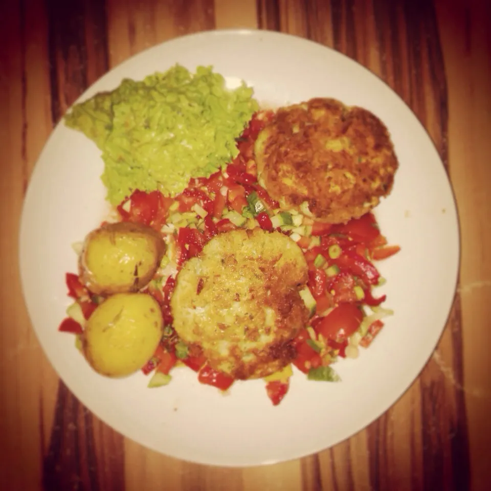 Fishburger mit Chilisalsa|carlos vollmerさん