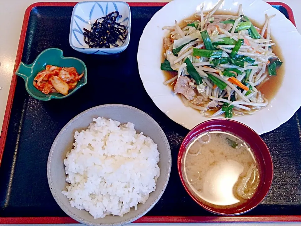 くまの子(二宮)のニラ肉炒め定食♡|sachiさん