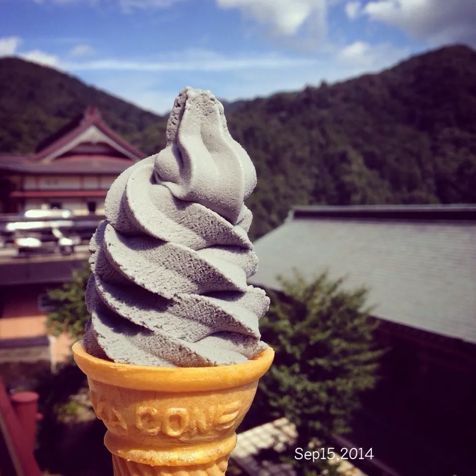 那智黒飴ソフトクリーム🍦|さと⋆さん