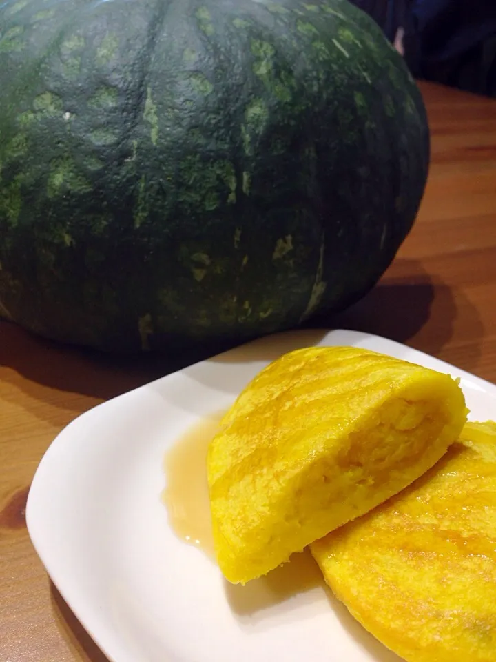 カボチャパンケーキ〜カボチャ餡入り〜|みきさん