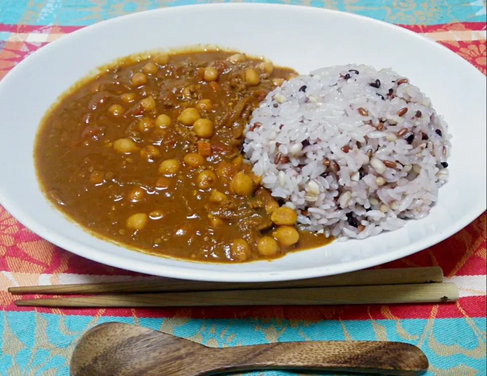 ひよこ豆のガルバンゾーカレー😃|Yukiさん