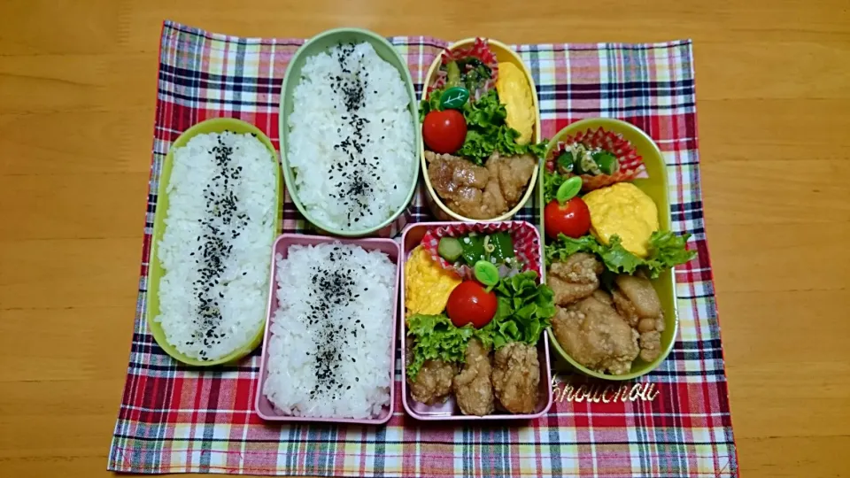 9/16(火)の娘二人と旦那弁当🍱
♪鶏の竜田揚げ
♪カレーオムレツ
♪和え物
♪ミニトマト|ふみぃさん