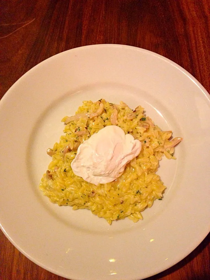 Bacon and poached egg orzo risotto|emmaさん