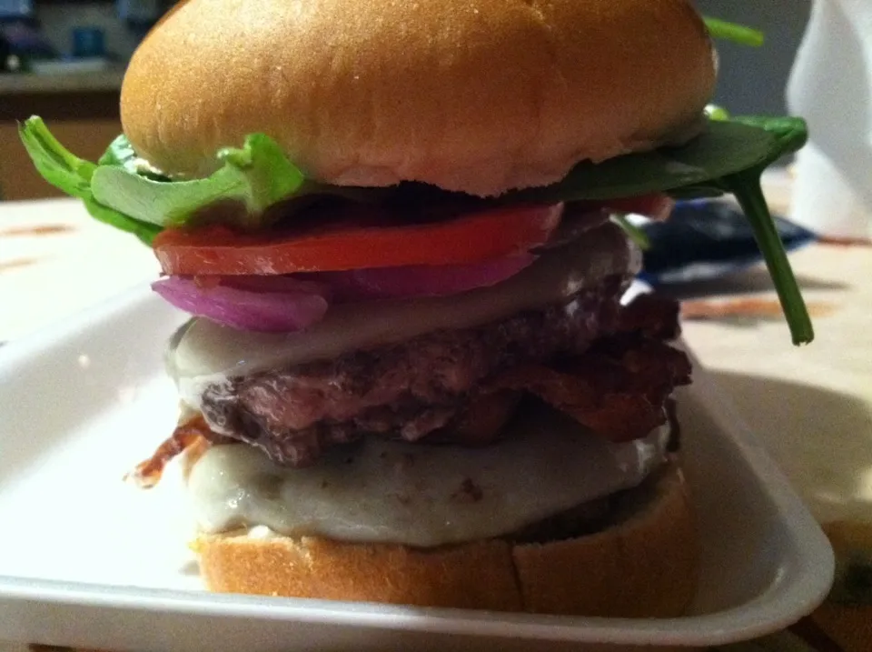 Bacon double angus burger|robb revereさん