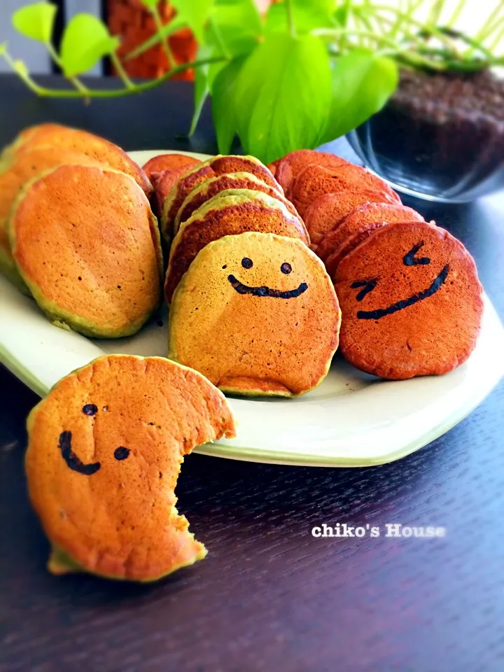 チョコと抹茶の甘酒ミニパンケーキ|chikoのおうちさん