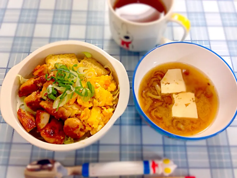 ささみ丼となめこ汁|ぐっちさん