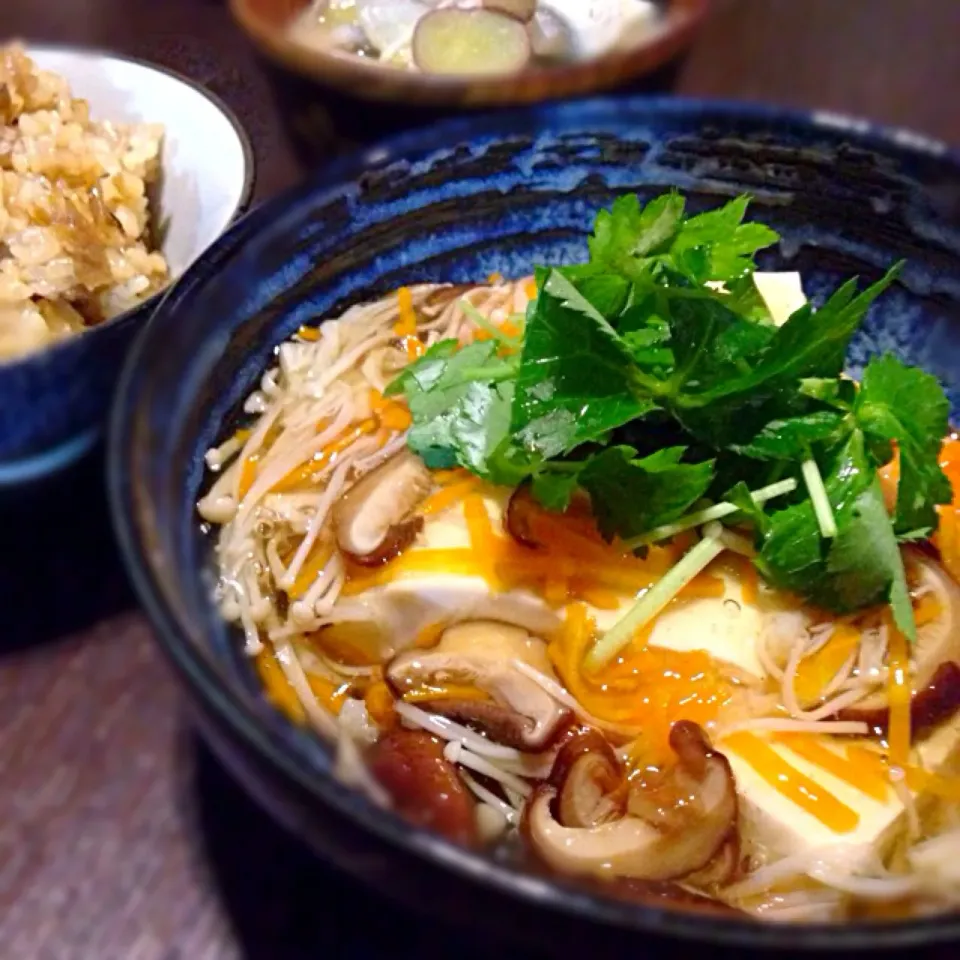 Snapdishの料理写真:豆腐の餡掛け  鶏牛蒡御飯 薩摩汁|miiiーna"さん