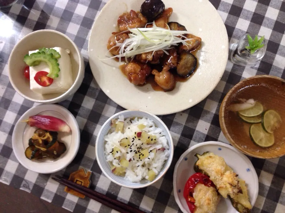 茄子と鶏肉甘酢いため  ピーマンのファルシー  サツマイモご飯 きゅうりのきゅうちゃん みょうがの甘酢漬け お吸い物|Hisako  Maedaさん