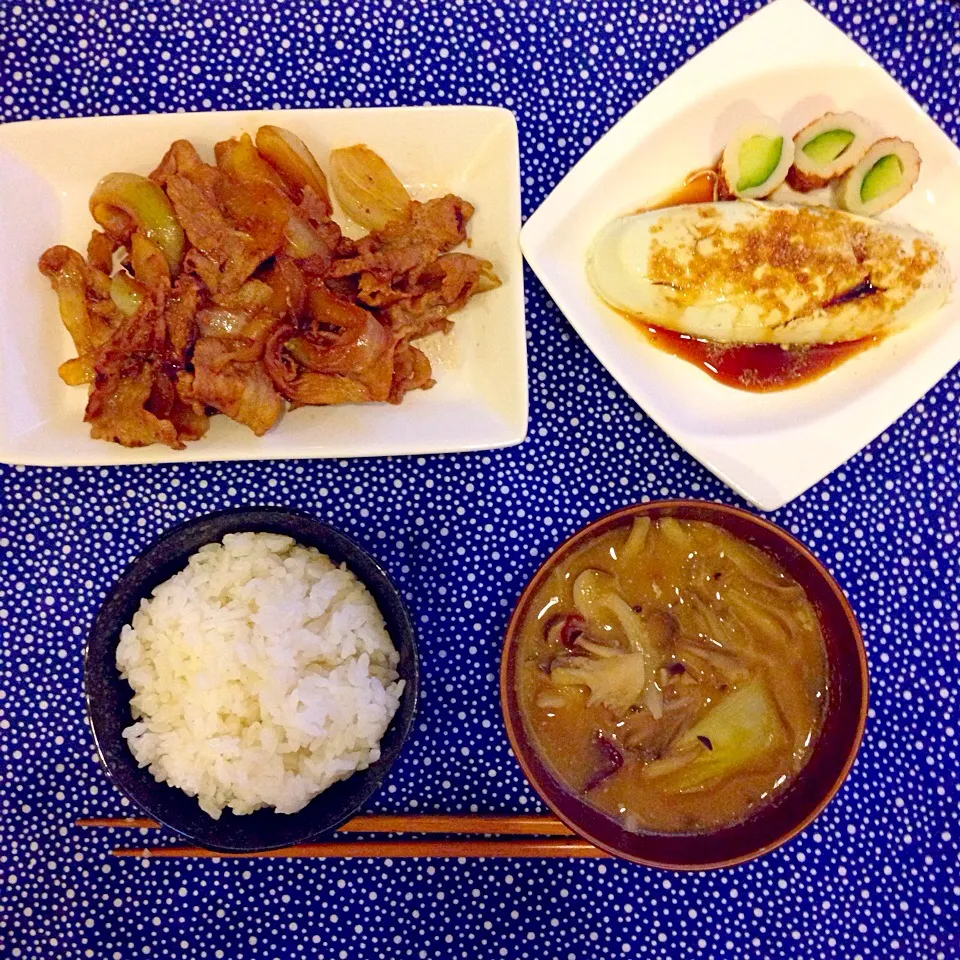 さつまいもと舞茸しめじのほかほかお味噌汁と塩麹の甘タレ豚炒め！|Etsuさん