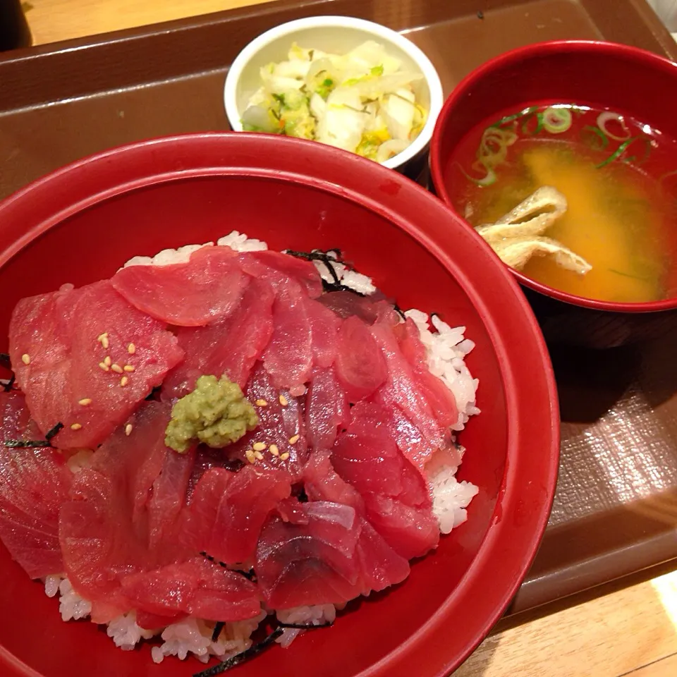 すき家の鉄火丼＆おしんこセット|chacoさん